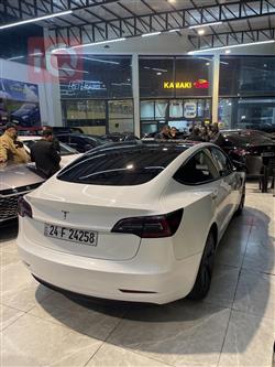 تێسلا مۆدێل 3